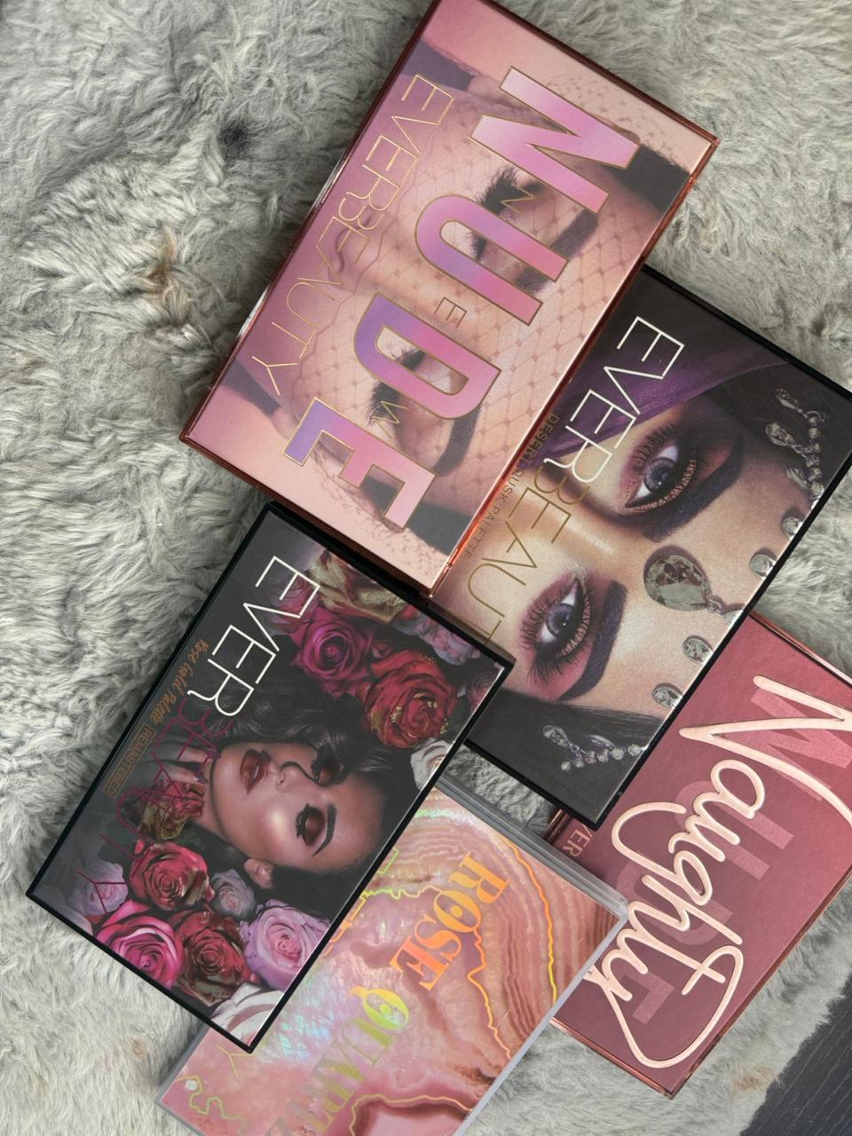 PALETA DE SOMBRAS - VARIADAS